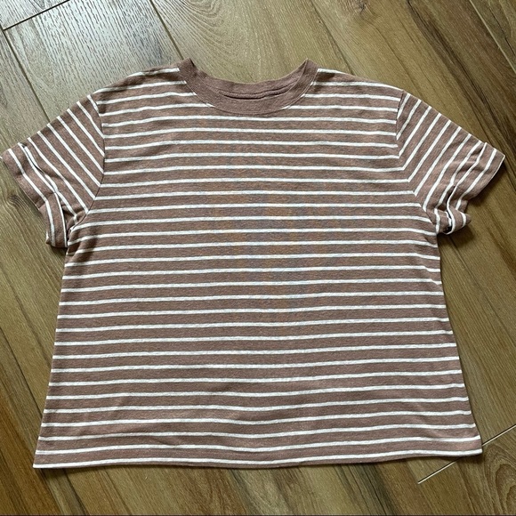 a new day Tops - A new day brown and white striped crew collar short cuffed sleeve crop Top XXL